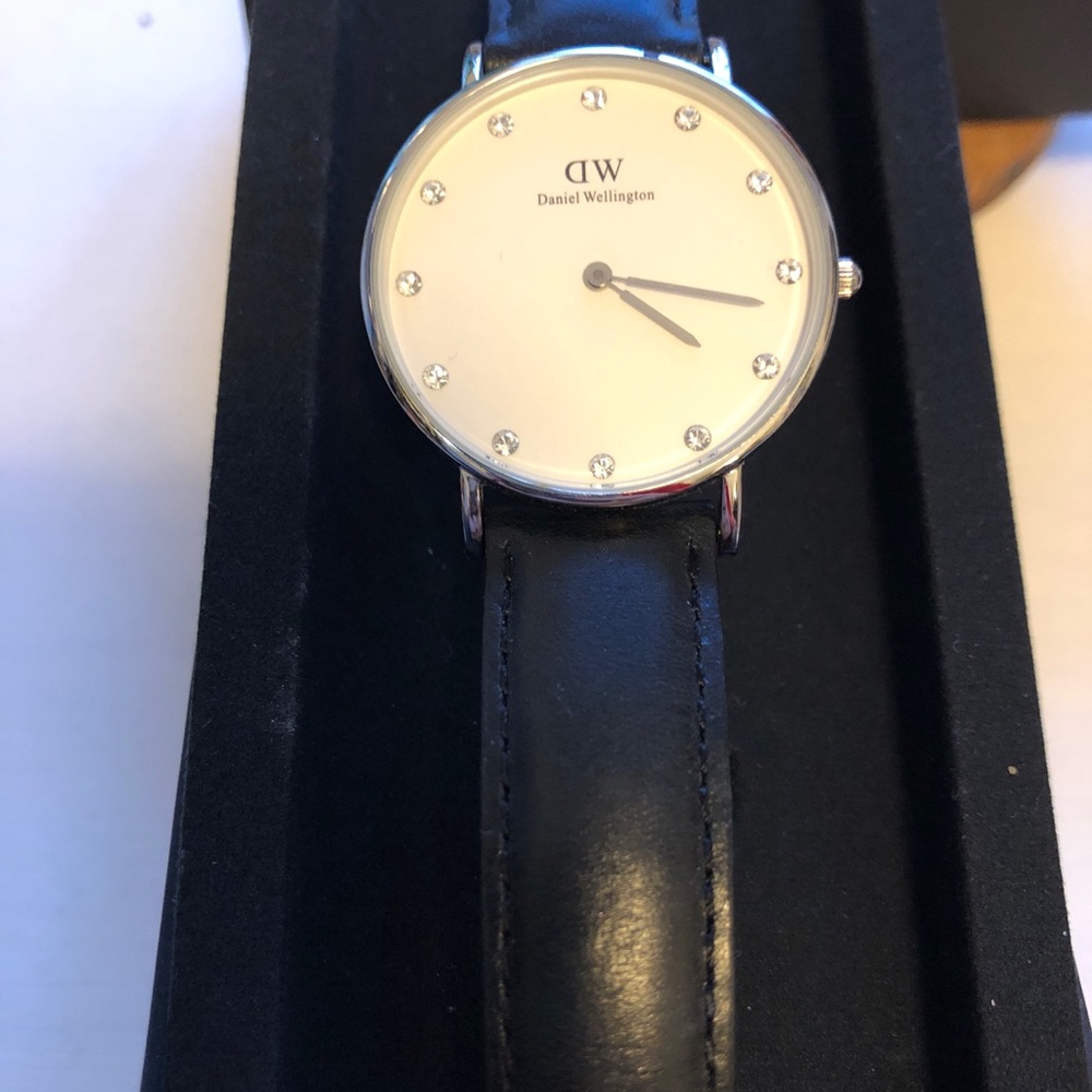 Daniel Wellington woman’s watch like new